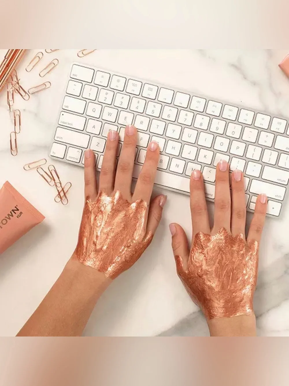 Londontown Rose Gold Hand Peel 104 ml/3.5 fl oz